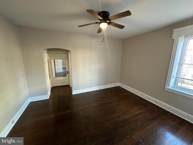 Building Photo - 5 S 3rd St