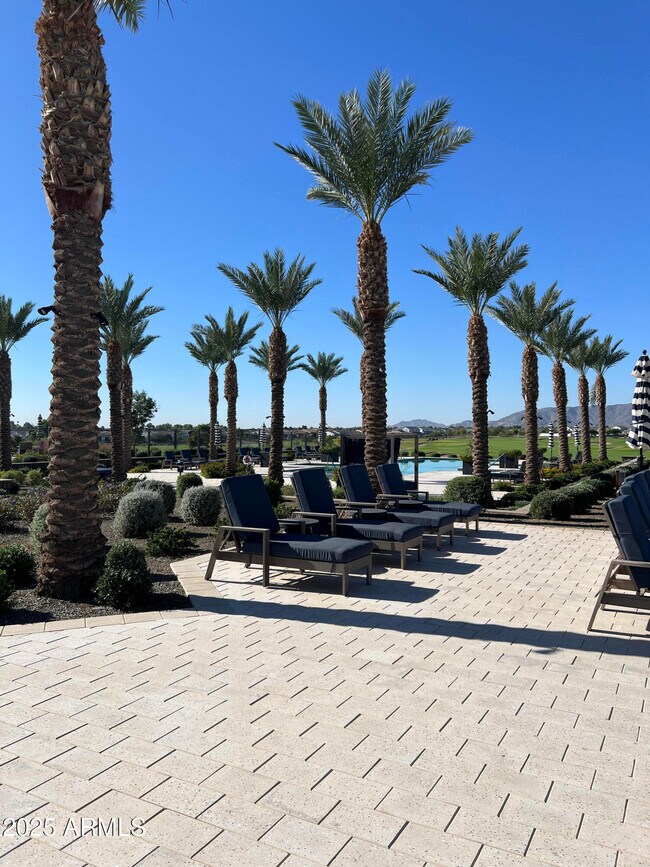 Building Photo - 11300 N Casa Dega Dr