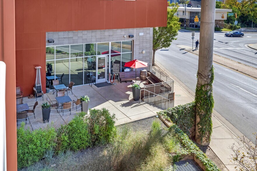 Building Photo - 2115 Yeaman Pl