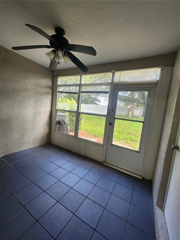 Building Photo - 2302 Lake Woodberry Cir