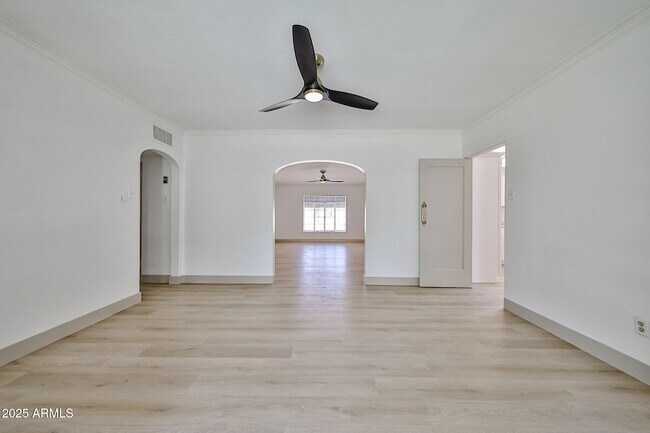 Building Photo - 63 W Windsor Ave