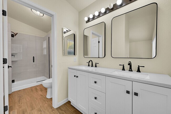 Building Photo - Northeast Colorado Springs House in Sierra...