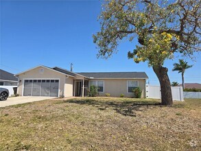 Building Photo - 421 Tropicana Pkwy E