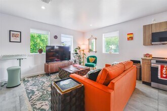 Building Photo - 165 NW 39th St