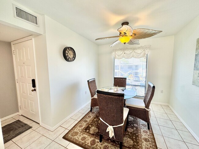 Building Photo - ** ABBEY AT BERKSHIRE VILLAGE ** 2 BED / 2...
