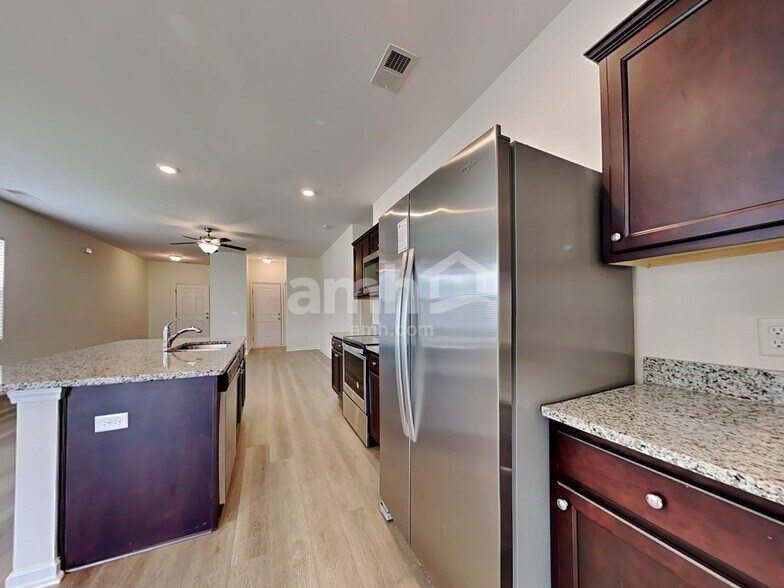 Building Photo - 219 Orion Way
