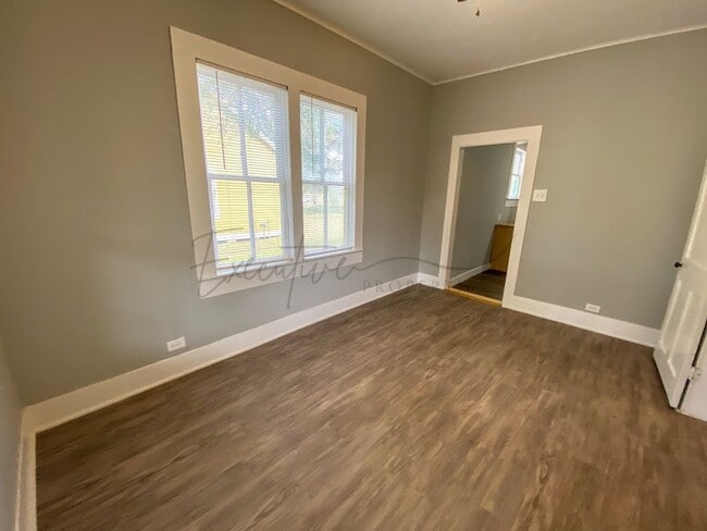 Building Photo - Fully Renovated Historic Home in Downtown Lake Charles