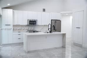 Building Photo - 2523 Bogota Ave