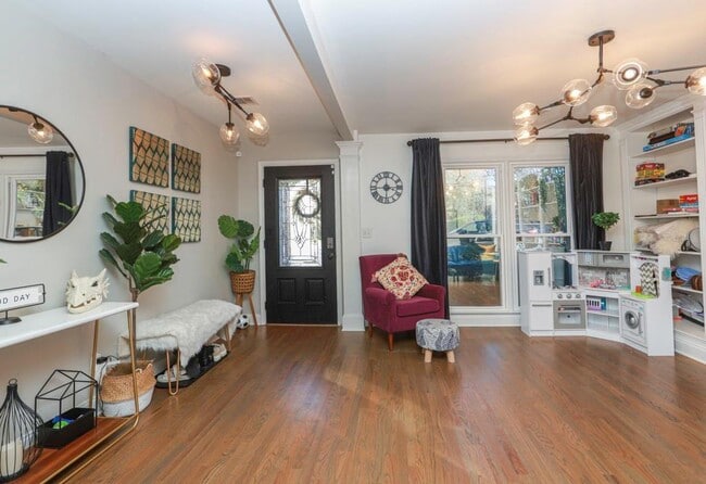 Building Photo - 9900 Barston Ct