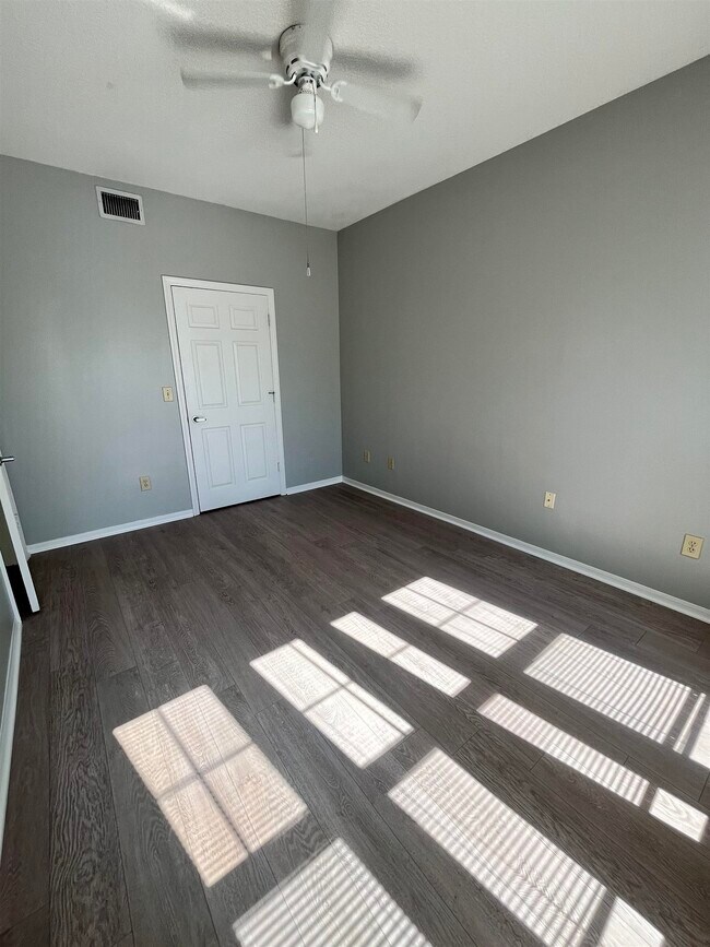 Building Photo - 20108 Harbour Vista Cir