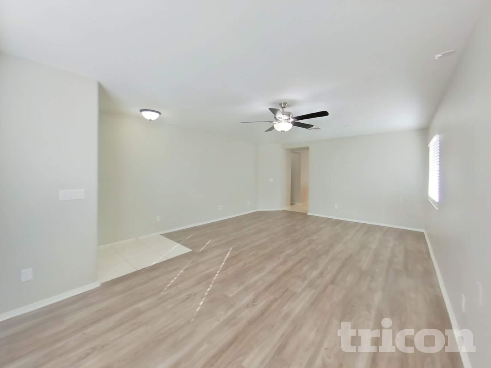 Building Photo - 5306 E Silverbell Rd