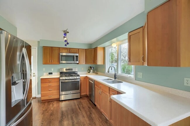 Building Photo - 4556 Apple Way