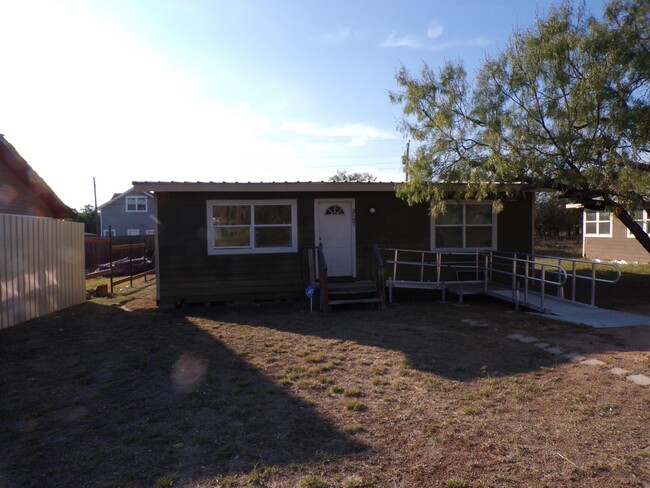 Primary Photo - 3507 Sagebrush Trail