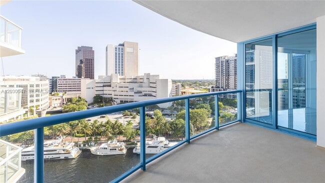 Building Photo - 333 Las Olas Way