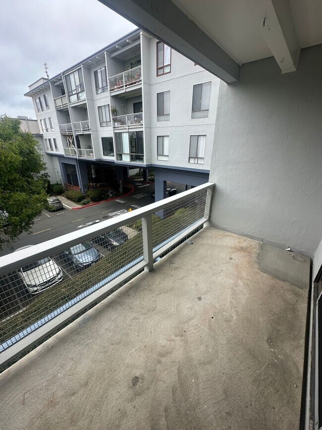 Building Photo - Watergate One Bedroom