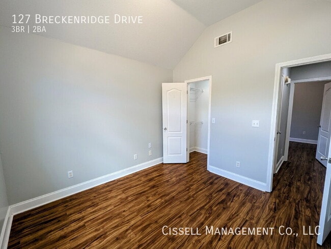Building Photo - 127 Breckenridge Dr