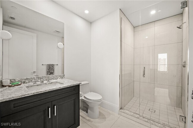 Building Photo - 1130 3rd Ave S
