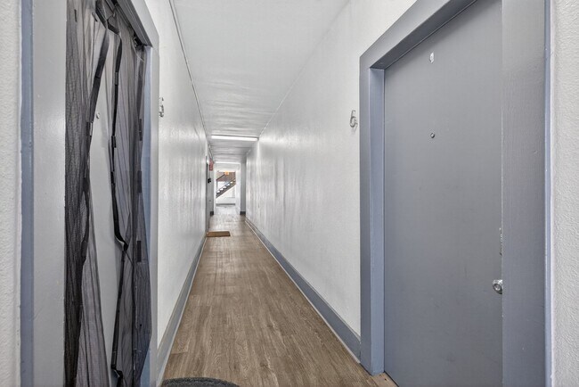 Interior Photo - 2212 Myrtle Avenue