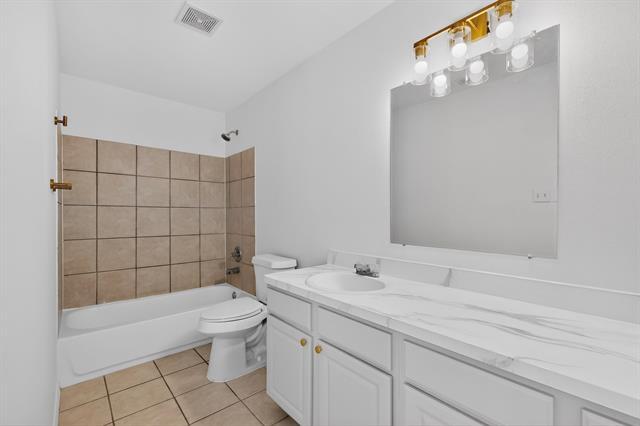 Building Photo - 4502 Alamosa St