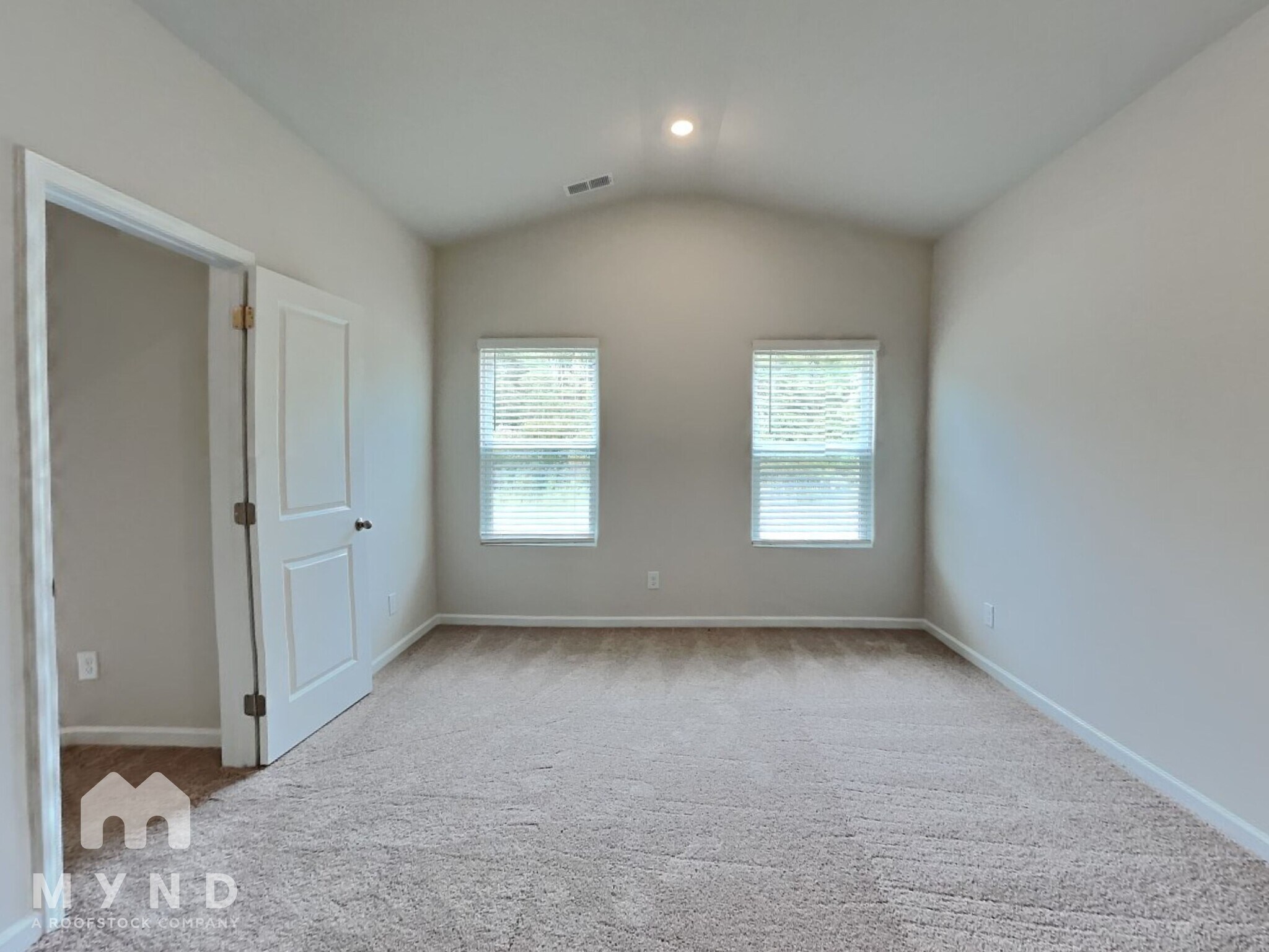 Building Photo - 109 Taverners Ln