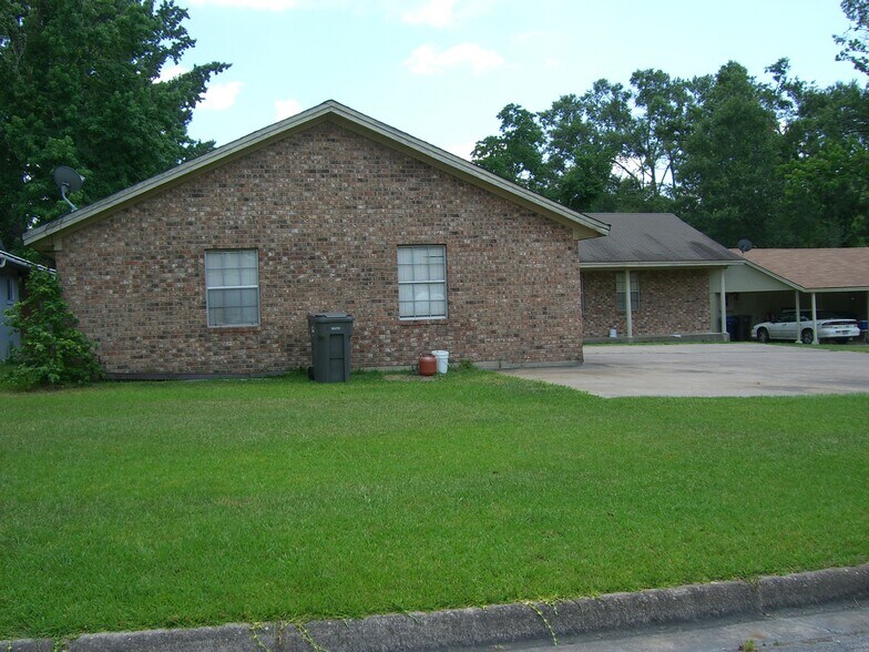 Building Photo - 114 Gatewood Ln