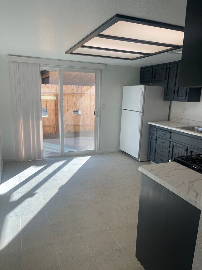 Building Photo - ERW1617