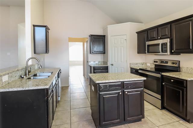 Building Photo - 6503 Fairglen Dr