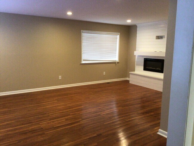 Building Photo - 11313 Gila Valley Dr