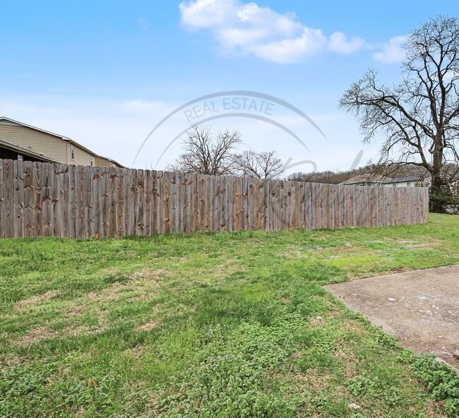 Building Photo - Updated Two Bedroom Ranch w/ Special!