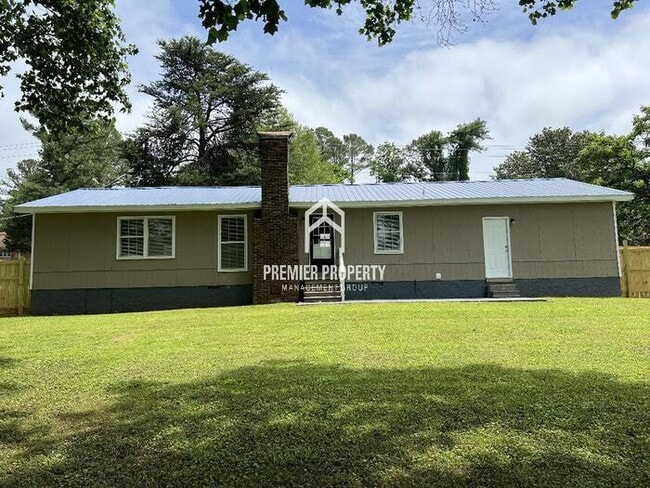 Building Photo - 6119 Rickwood Dr NW