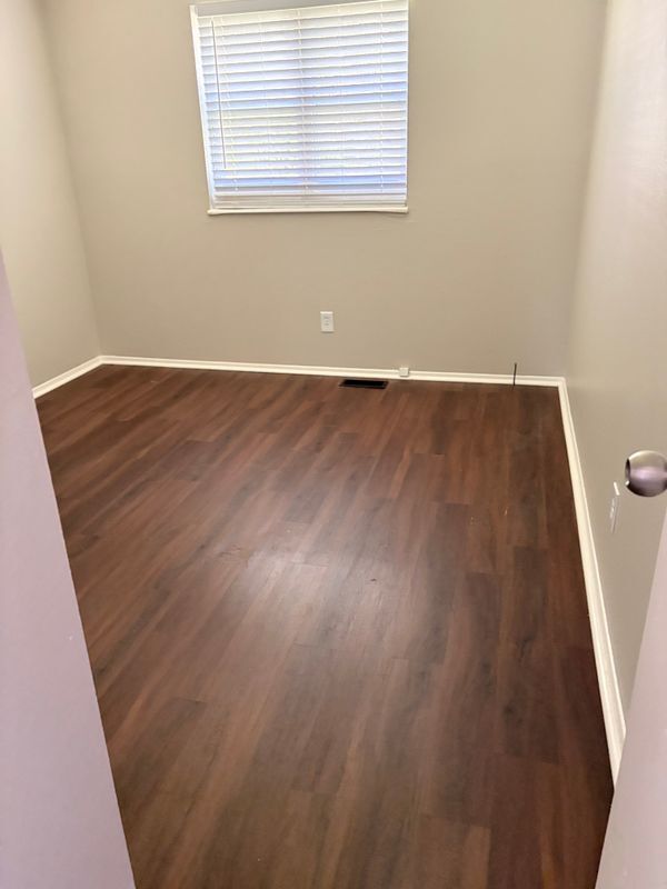 Building Photo - 4076 Fox Island Dr