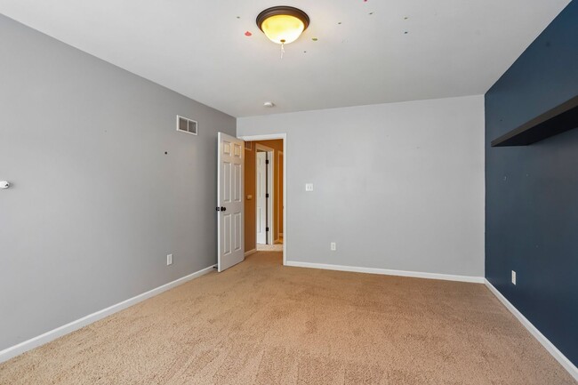 Building Photo - Executive Lease Opportunity - 4 Bed 3 Bath