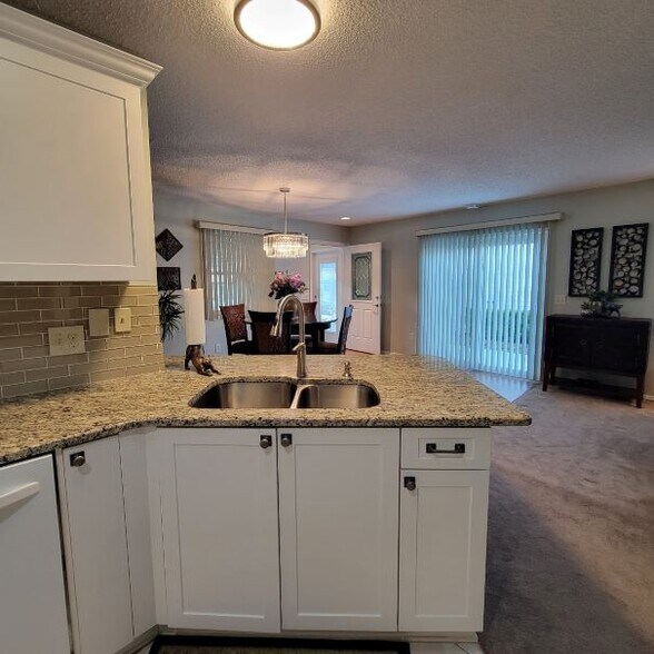 Building Photo - 2845 Barboza Dr