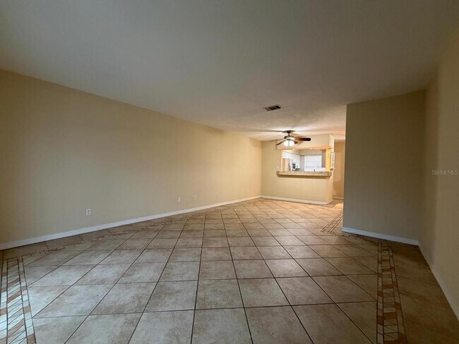 Building Photo - 7501 Gallineta Ct