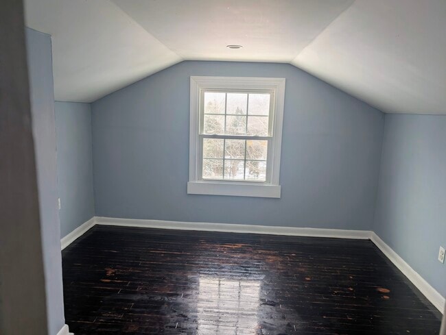 Building Photo - 252 W Mechanic St