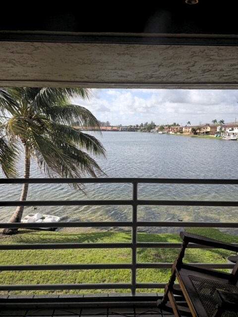 Building Photo - 2762 W 60th St