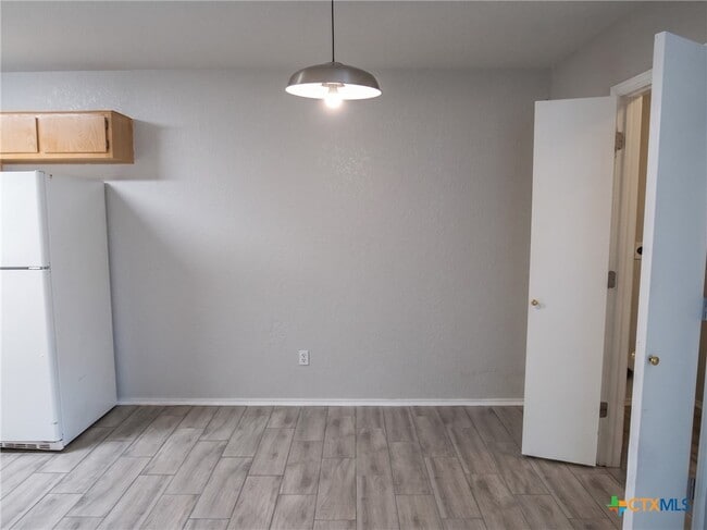 Building Photo - 2704 Edgefield St