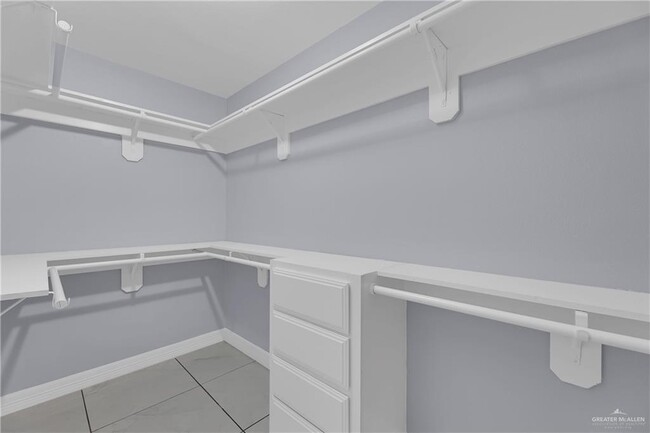 Building Photo - 7725 Wagon Trail Dr