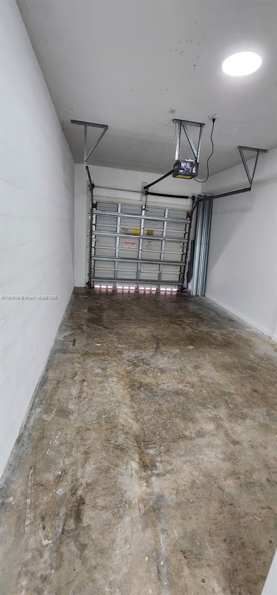 Building Photo - 2403 Centergate Dr