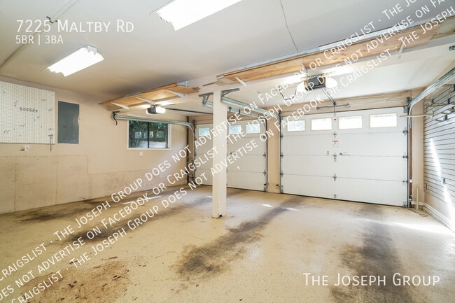 Building Photo - 7225 Maltby Rd