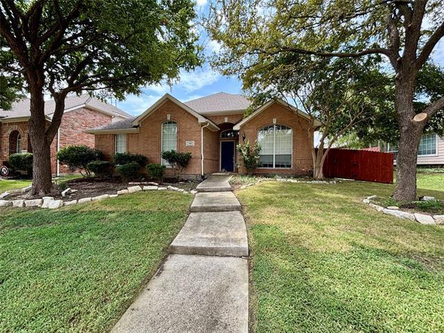 Building Photo - 15881 Grove Crest Dr