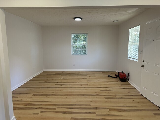 Building Photo - 516 Verbena St