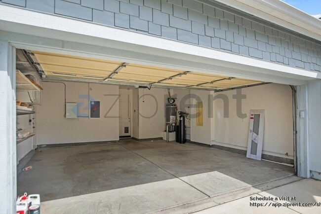 Building Photo - 1198 Saratoga Pl