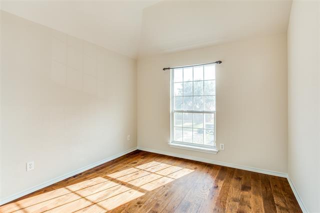Building Photo - 2625 Alpena Dr