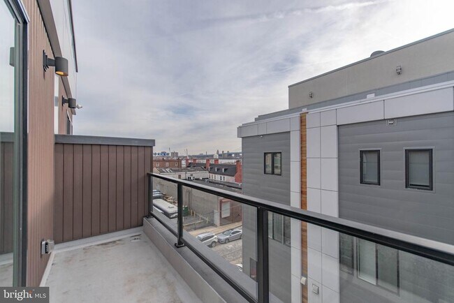 Building Photo - 105 Olive St