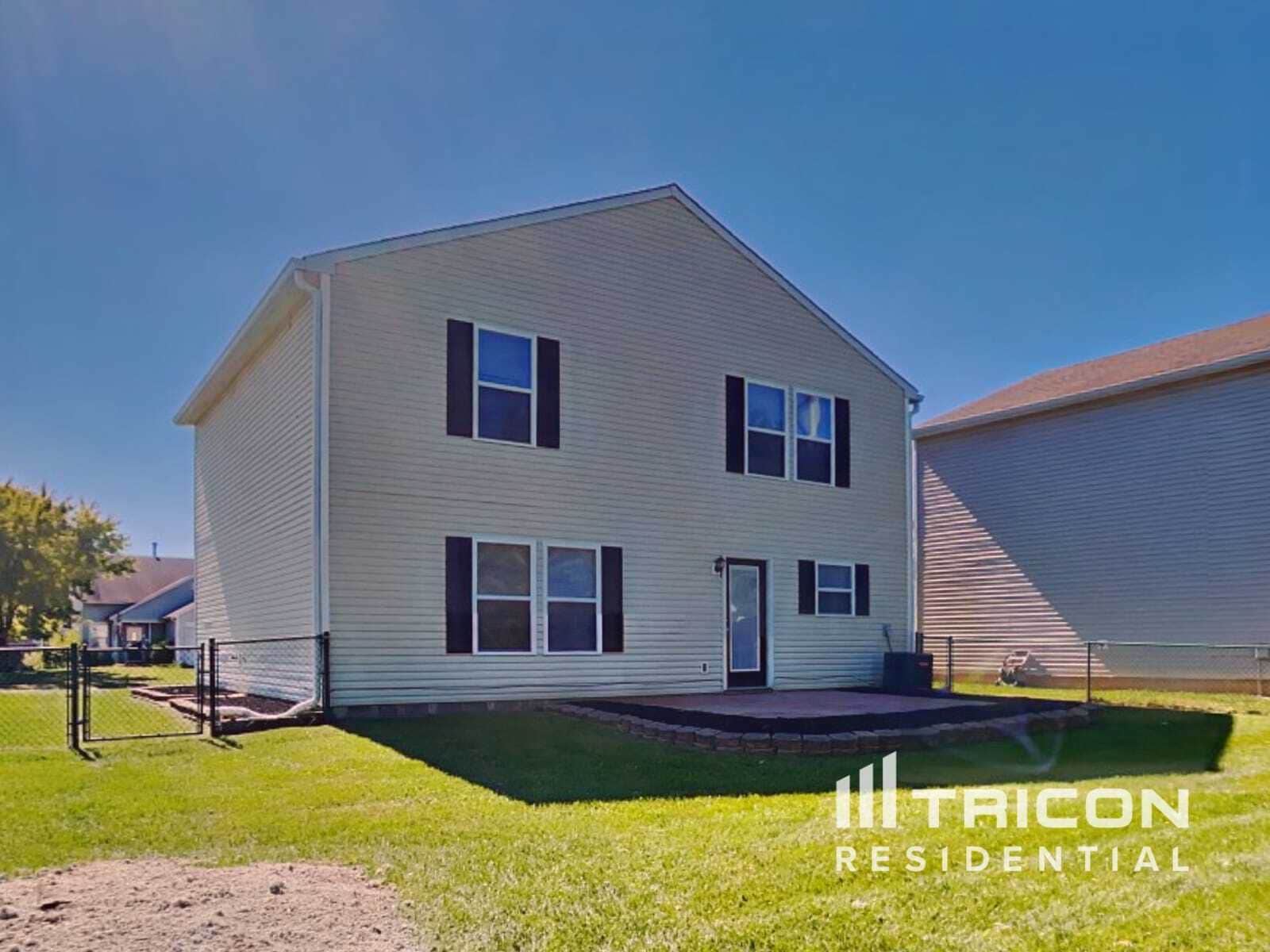 Building Photo - 13460 N Carwood Ct