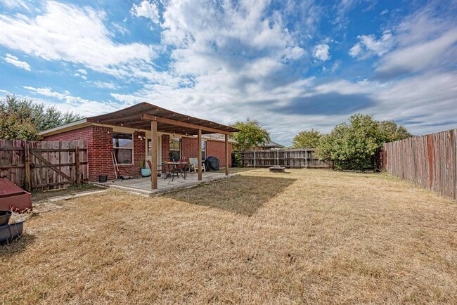 Building Photo - 921 Dexter Dr