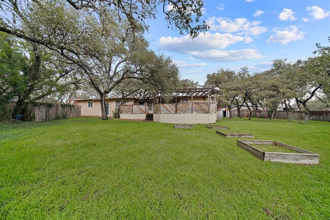 Building Photo - 2BED, 2BATH HOLLYWOOD PARK