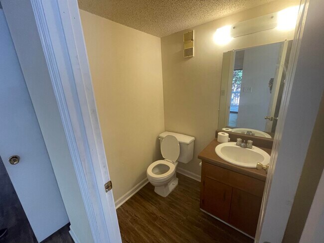 Building Photo - 2271 Green Timbers Trail