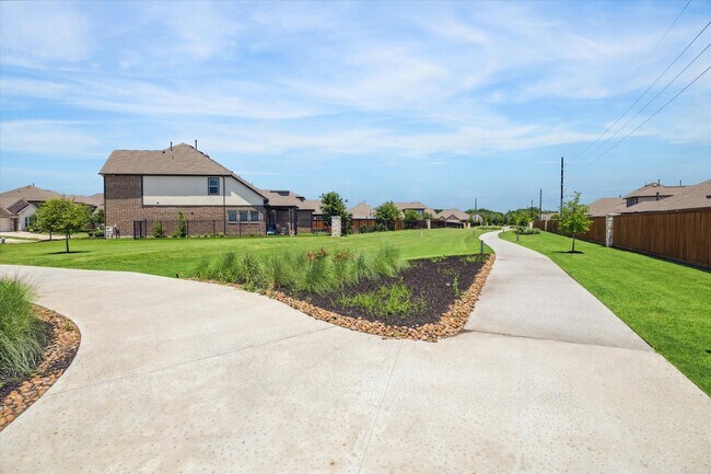 Building Photo - 11718 Lost Maples Springs Dr